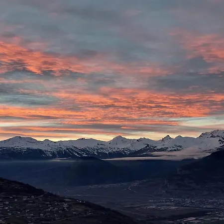 With Panoramic Views * Veysonnaz